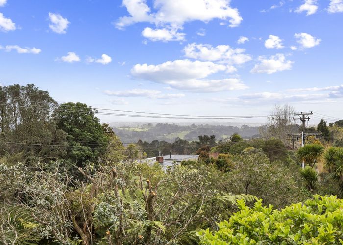  at 284 Forest Hill Road, Waiatarua, Auckland