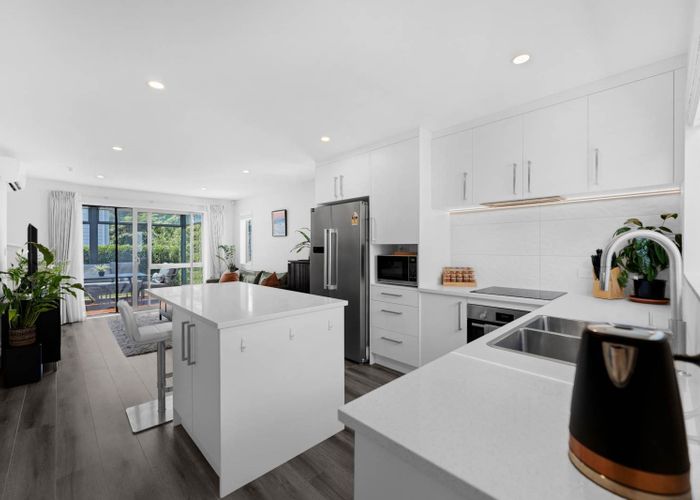  at 7/5 Woolfield Road, Papatoetoe, Manukau City, Auckland