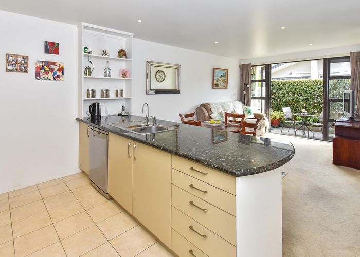  at 32/8 Landscape Road, Papatoetoe, Auckland