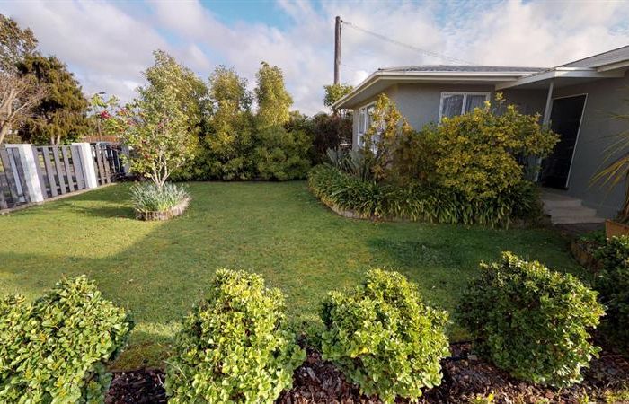  at 4 Eton Place, Terrace End, Palmerston North