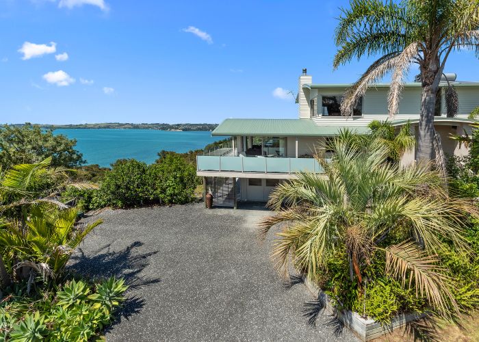  at 10 Puriri Place, Sandspit, Warkworth