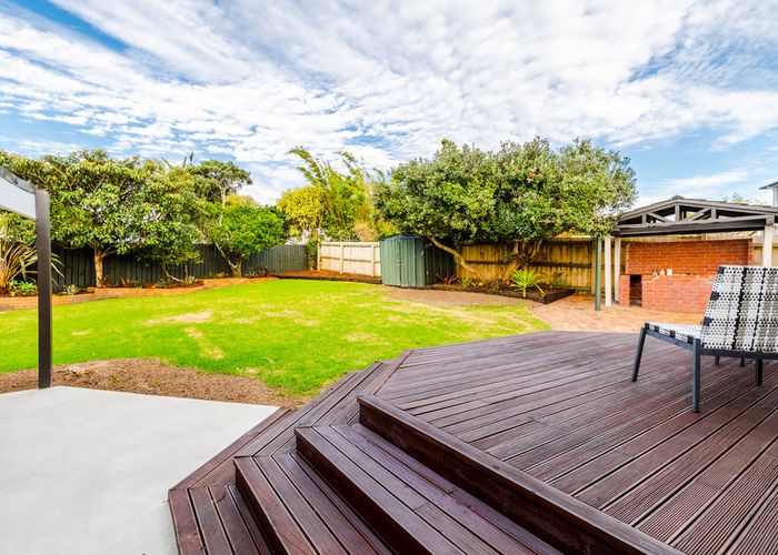  at 42 Commodore Drive, Lynfield, Auckland