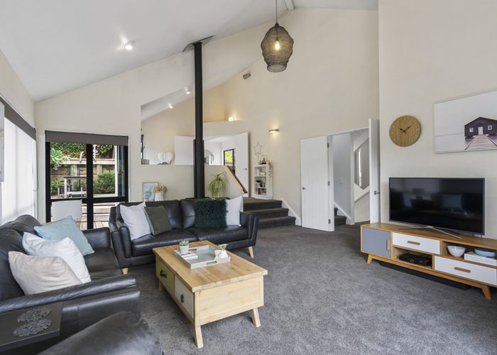  at 1/14 Marigold Place, Mairangi Bay, Auckland