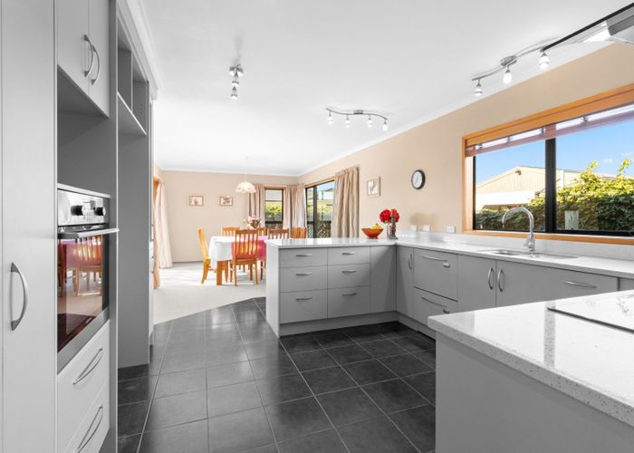  at 5b Truby King Street, Merrilands, New Plymouth, Taranaki