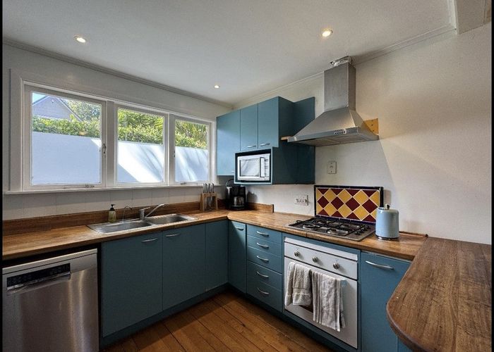  at 27 Boylan Road, Titirangi, Waitakere City, Auckland