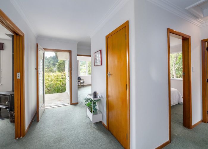  at 40 Jocelyn Crescent, Pinehaven, Upper Hutt