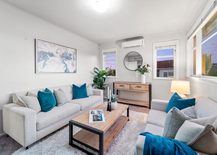  at 1/50 Sylvan Avenue, Northcote, Auckland