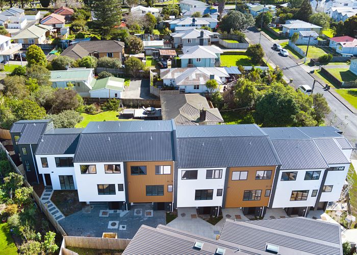  at 11 Sarona Avenue, Glen Eden, Waitakere City, Auckland