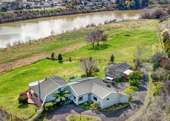  at 39 Riverbank Road, Okoia, Whanganui, Manawatu / Whanganui