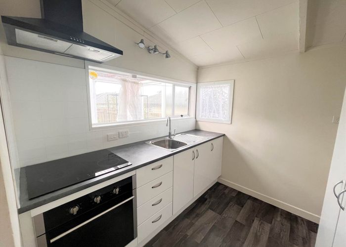  at 35B Glengarry Road, Glen Eden, Waitakere City, Auckland