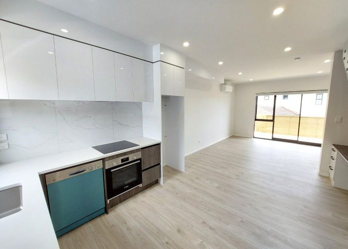  at 64E Union Road, Howick, Manukau City, Auckland