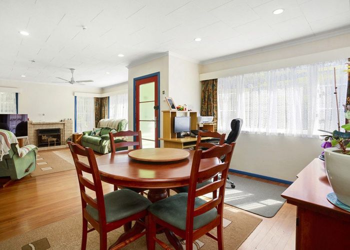  at 2 Bermer Road, Belmont, Lower Hutt