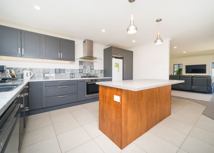  at 6 Silkwood Place, Fitzherbert, Palmerston North, Manawatu / Whanganui