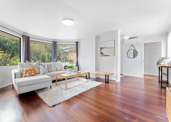  at 6 Pitoitoi Avenue, Greenhithe, North Shore City, Auckland