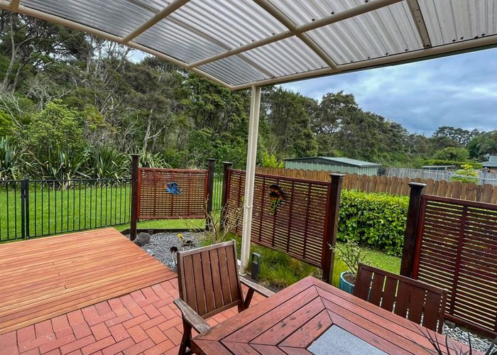  at 8 Waimoko Glen, Swanson, Auckland