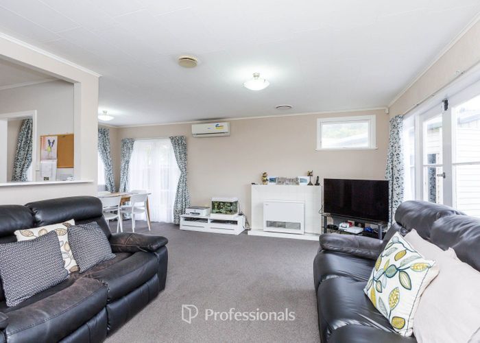  at 26 Oregon Drive, Maoribank, Upper Hutt, Wellington