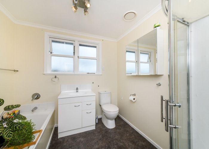  at 76 Monmouth Street, Feilding, Feilding