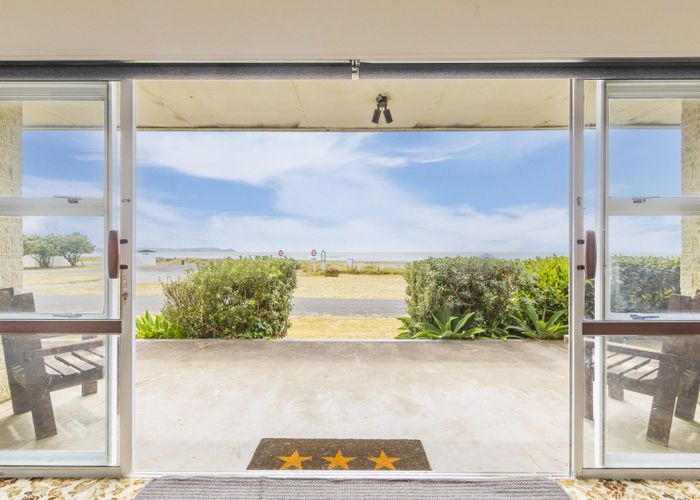  at 62 BEACH RD , PORANGAHAU