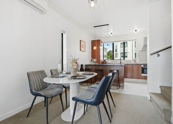  at 313 Murphys Road, Flat Bush, Manukau City, Auckland