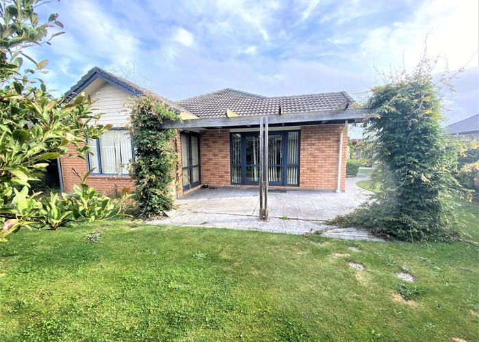  at 8 Amdale Avenue, Broomfield, Christchurch