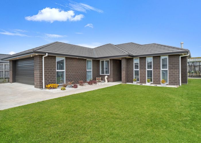  at 13 Mediterranean Grove, Fitzherbert, Palmerston North, Manawatu / Whanganui