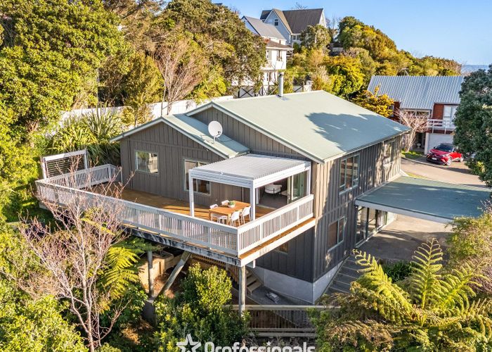  at 16 Haast Close, Kelson, Lower Hutt