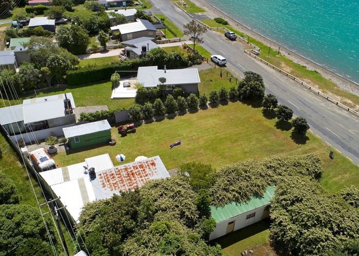  at 20 Esplanade, Okiwi Bay, French Pass