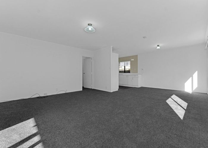  at 1/8 Eulogy Place, Randwick Park, Manukau City, Auckland