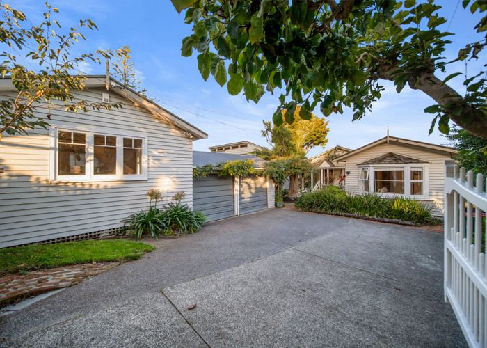  at 23 Pohutukawa Avenue, Shelly Park, Auckland