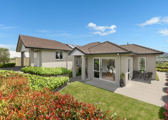  at 11 Broadwater Close, Pyes Pa, Tauranga