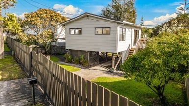  at 2 Gazelle Avenue, Beach Haven, Auckland