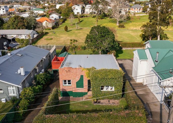  at 4 Watea Road, Sandringham, Auckland City, Auckland