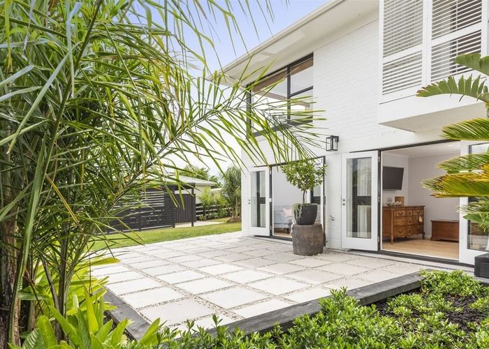  at 2/20 Kawerau Avenue, Devonport, Auckland