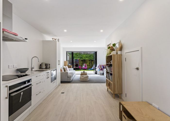  at 7/27 Price Crescent, Mount Wellington, Auckland