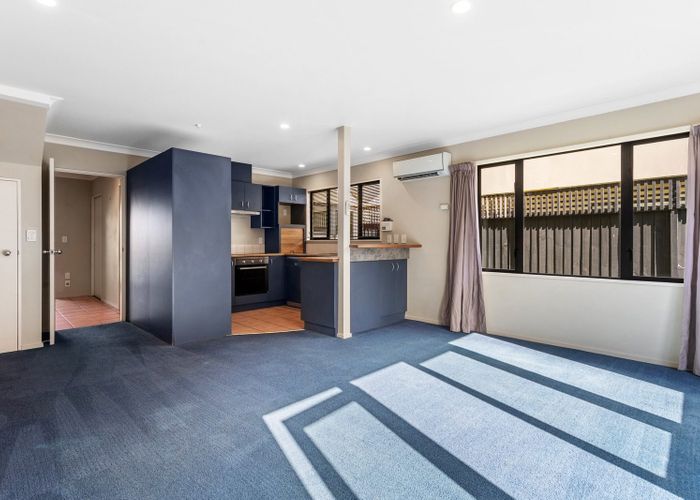  at 2/67 Brockworth Place, Riccarton, Christchurch City, Canterbury