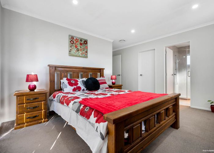  at 10 Albion Place, Papakura, Papakura