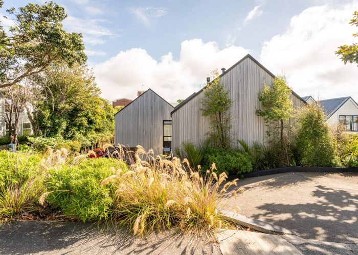  at 14 Lochiel Road, Khandallah, Wellington, Wellington