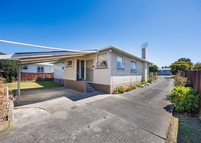  at 10 Dalrymple Place, Marton