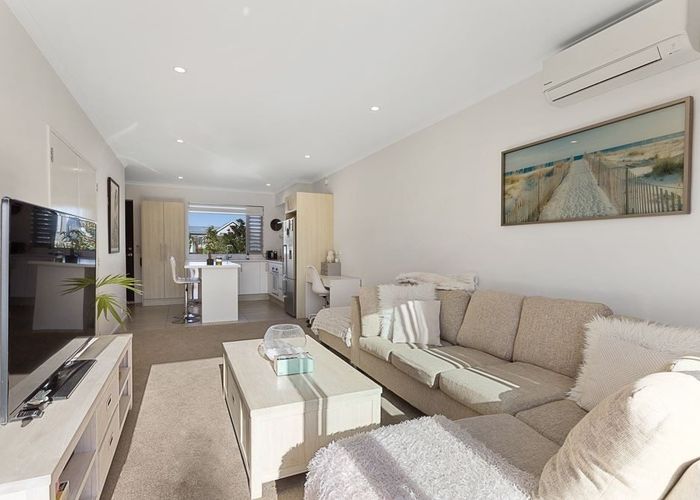  at 6 Shelduck Way, Hobsonville, Waitakere City, Auckland