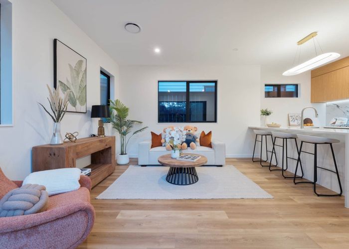  at 16C Woodhouse Place, West Harbour, Waitakere City, Auckland