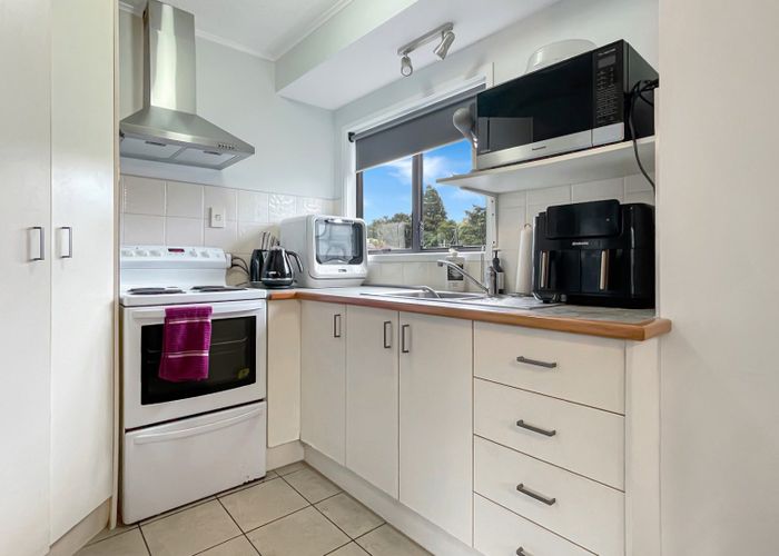  at 7 Angeline Place, Massey, Auckland