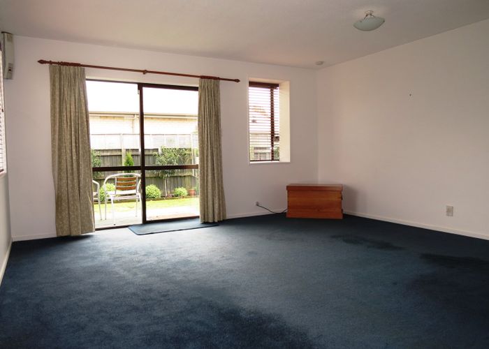  at 2/25 Rutland Street, St Albans, Christchurch