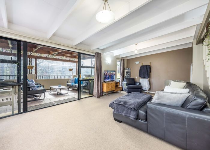  at 29 Glencoe Road, Browns Bay, Auckland