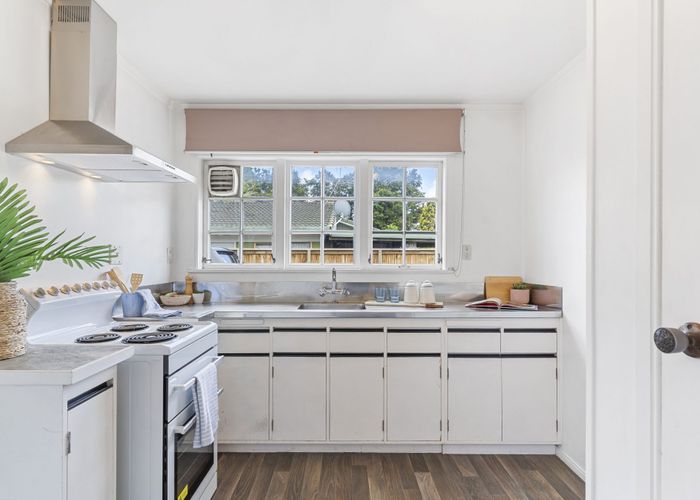  at 1/27 Great South Road, Conifer Grove, Papakura, Auckland