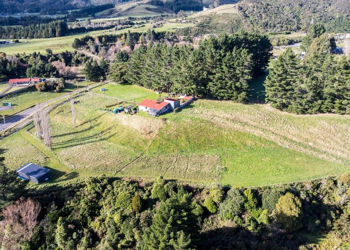  at 1712 State Highway 2, Kaitoke, Upper Hutt, Wellington