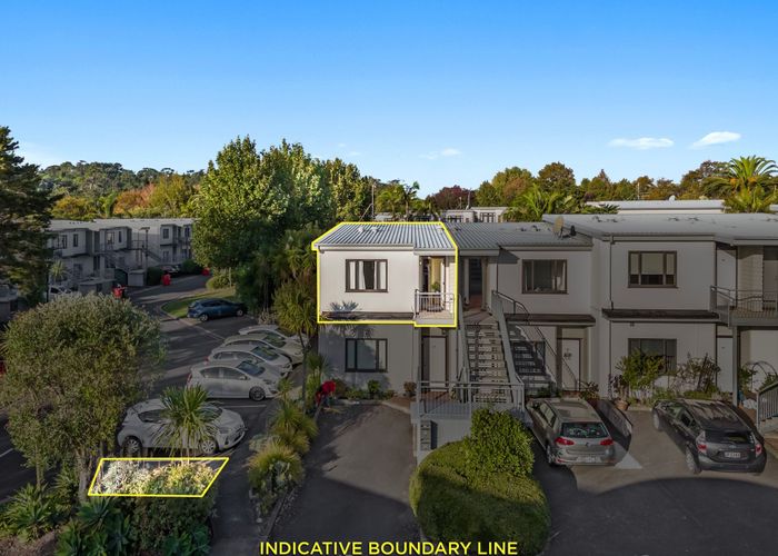  at 46/92 Bush Road, Albany, North Shore City, Auckland