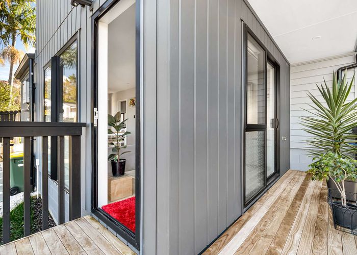  at 1B Tacitus Place, Totara Vale, North Shore City, Auckland