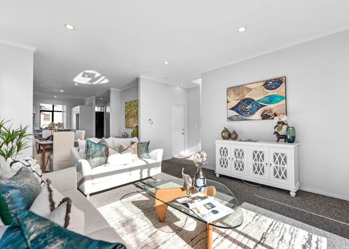  at 8 Bushpark Place, Flat Bush, Manukau City, Auckland