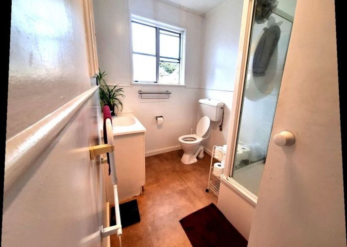  at 2/10 Taka St, Takanini, Papakura, Auckland