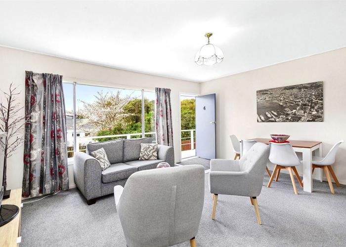  at 4/12A Oxford Street, Tawa, Wellington